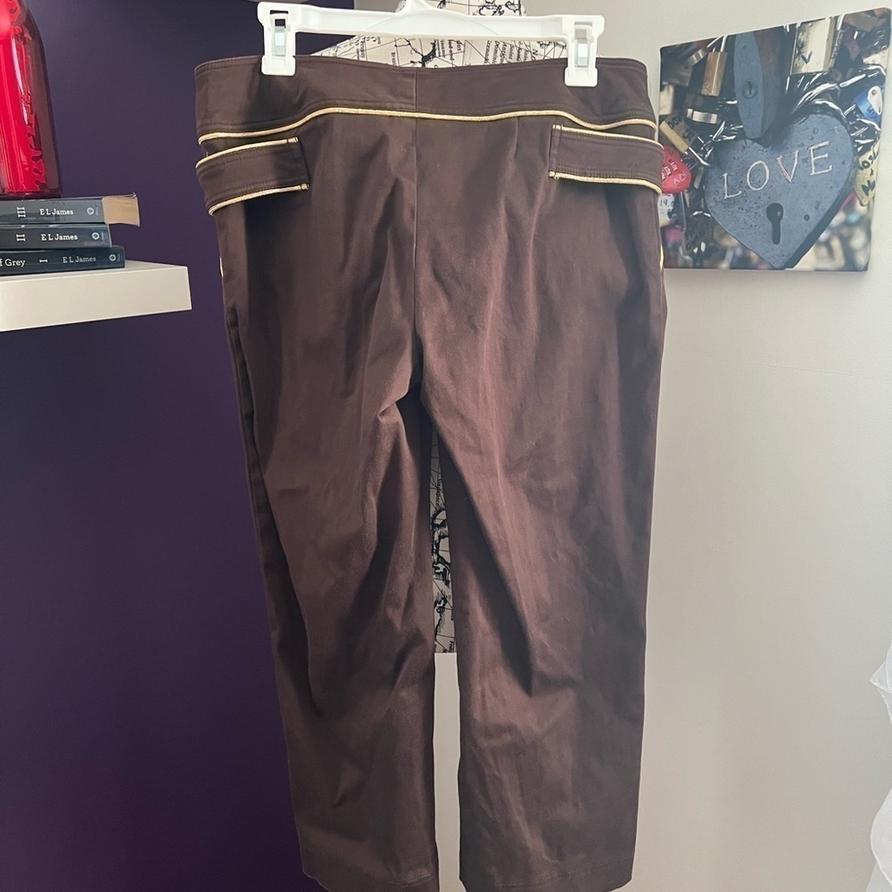 7 for $30 CACHE Gold Trimmed Capri Pants - Picture 7 of 8